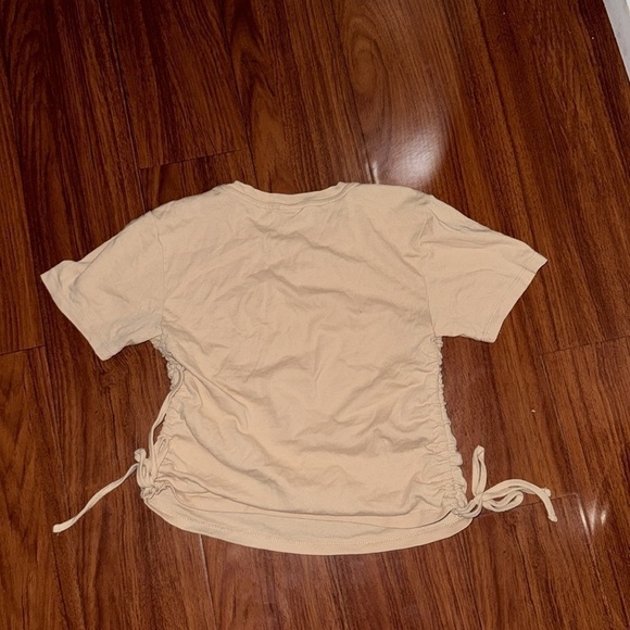 Urban outfitters angel cherub heart ruched t-shirt tee crop top beige neutral L - Picture 7 of 9